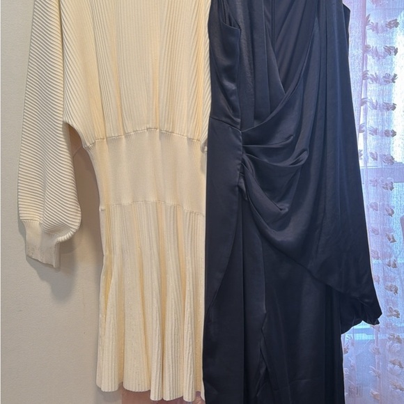 Dresses - Picture 2 of 15